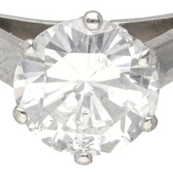 Pt 900 Platina solitair ring bezet met ca. 1.79 ct. diamant.