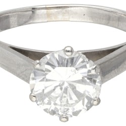 Pt 900 Platina solitair ring bezet met ca. 1.79 ct. diamant.