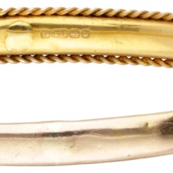 15 kt. Geelgouden Victoriaanse bangle armband in neo-etruskische stijl.