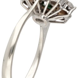 18 kt. Witgouden rozet ring bezet met ca. 1.28 ct. diamant en ca. 0.66 ct. natuurlijke smaragd.