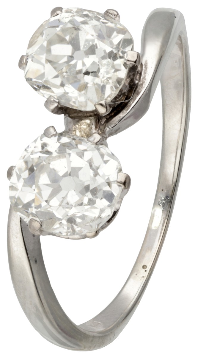 18 kt. Witgouden antieke toi et moi ring bezet met ca. 2.21 ct. diamant.