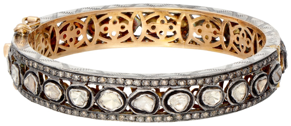 BWG 8 kt. roségouden/835 zilveren vintage bangle armband rondom bezet met diamant.