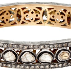 BWG 8 kt. roségouden/835 zilveren vintage bangle armband rondom bezet met diamant.