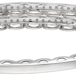 18 kt. Witgouden Damiani bangle armband bezet met ca. 0.70 ct. diamant.