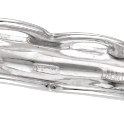 18 kt. Witgouden Damiani bangle armband bezet met ca. 0.70 ct. diamant.