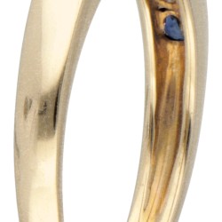 14 kt. Geelgouden alliance ring bezet met ca. 0.12 ct. diamant, robijn, saffier en smaragd.
