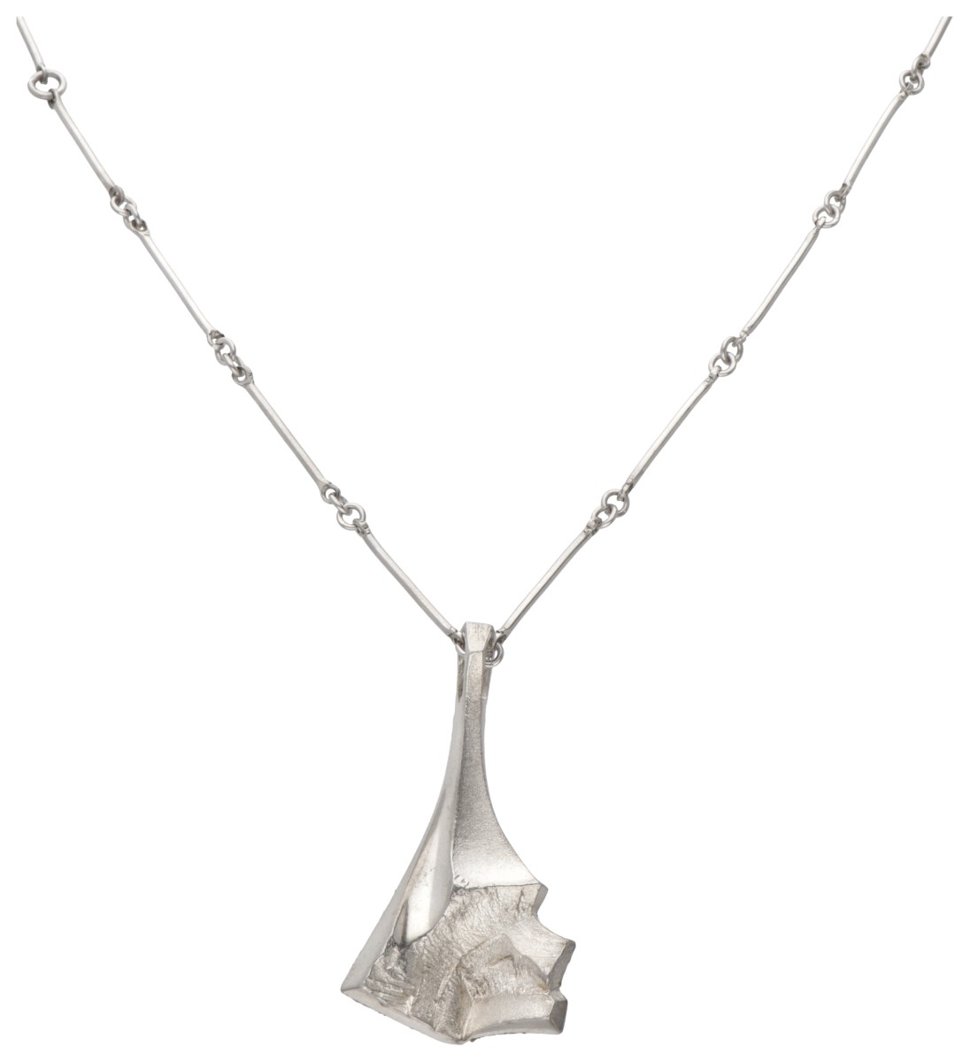 Sterling zilveren collier met hanger van Finse designer Matti J. Hyvärinen.