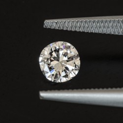 GIA-gecertificeerde briljant geslepen natuurlijke diamant van 0.52 ct.