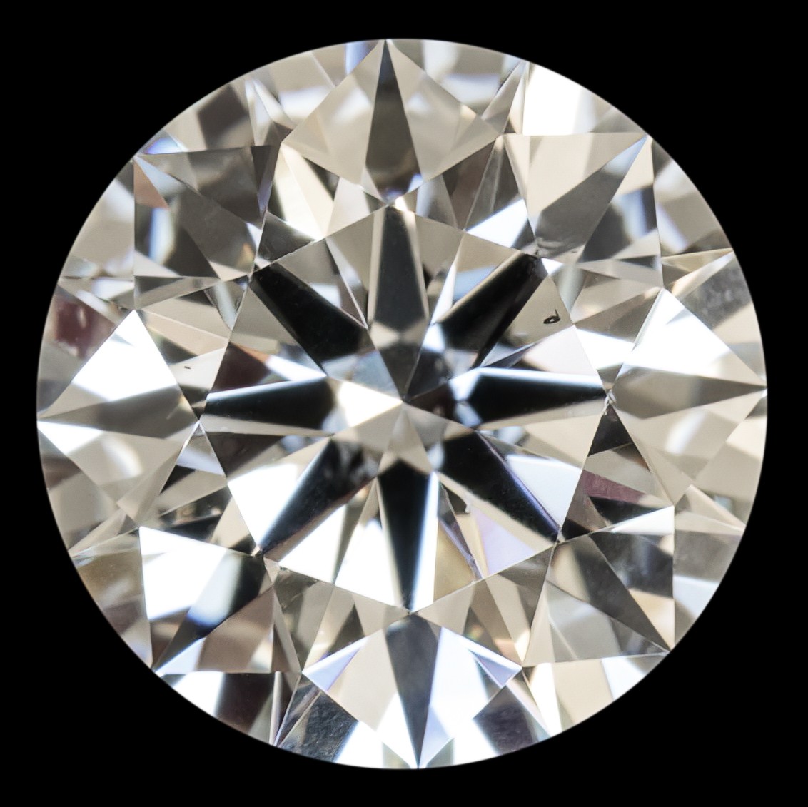 GIA-gecertificeerde briljant geslepen natuurlijke diamant van 0.54 ct.