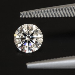 GIA-gecertificeerde briljant geslepen natuurlijke diamant van 0.54 ct.