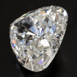 GIA-gecertificeerde hart briljant geslepen natuurlijke diamant van 2.12 ct.