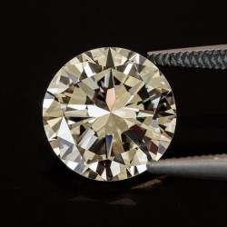 GIA-gecertificeerde briljant geslepen natuurlijke diamant van 4.43 ct.