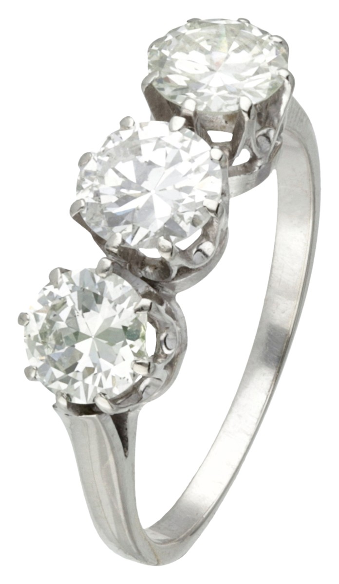 14 kt. Witgouden 3-steens ring bezet met 1.70 ct. diamant.
