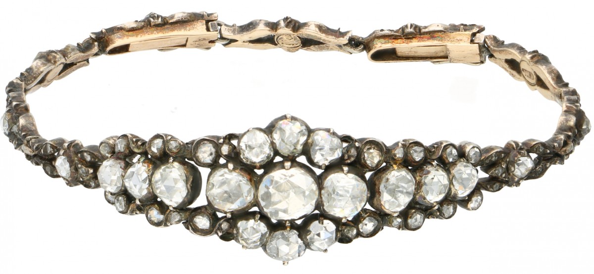 Geelgouden antieke armband, met ca. 47 roos geslepen diamanten - 14 kt.