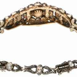 Geelgouden antieke armband, met ca. 47 roos geslepen diamanten - 14 kt.