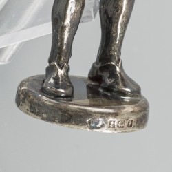 Miniatuur beroepswerker (Orfèvres) zilver.