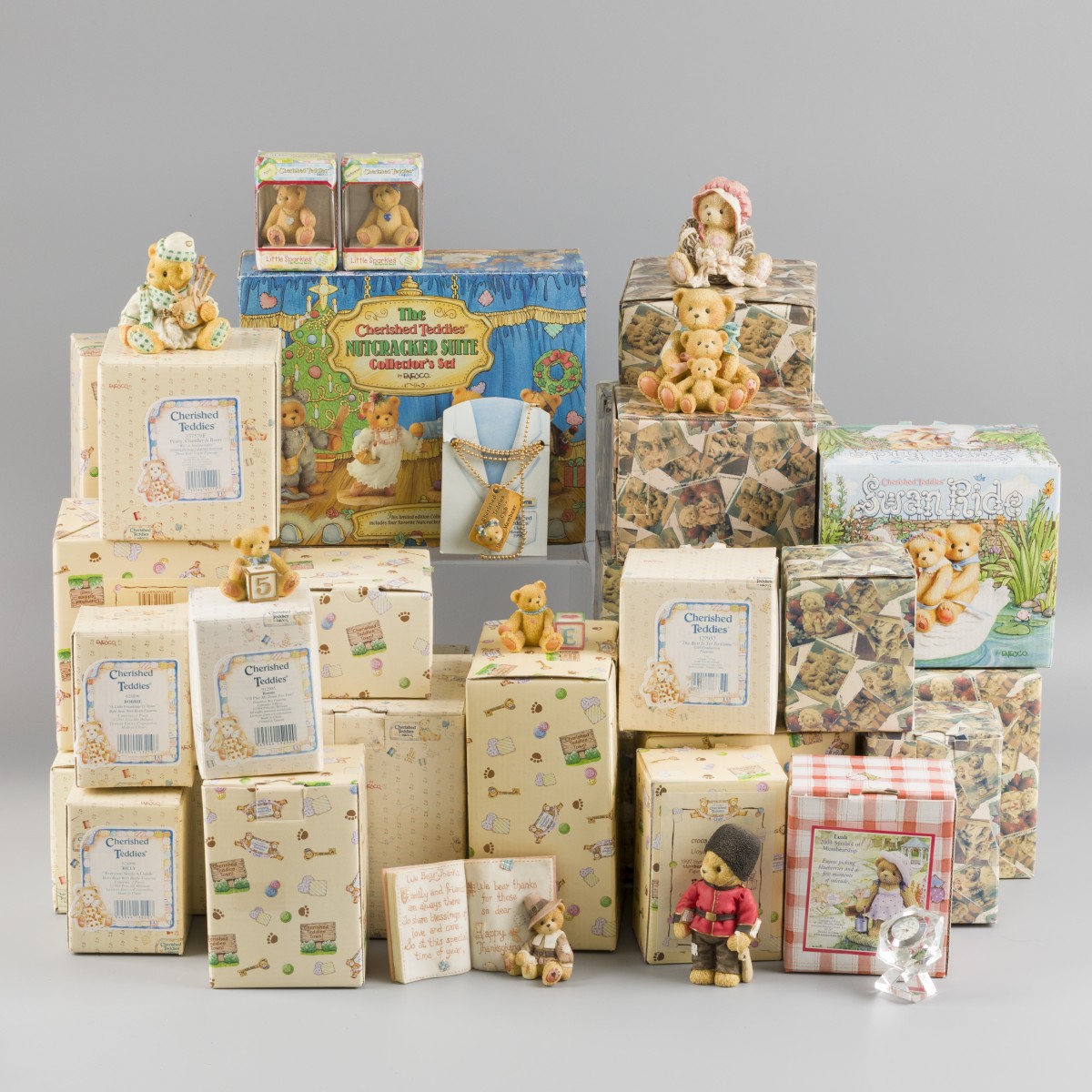 Een groot lot speelgoed "Cherished Teddies".