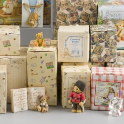 Een groot lot speelgoed "Cherished Teddies".