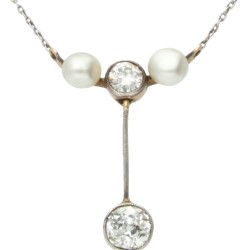 BWG 10 kt. bicolor gouden antiek collier bezet met ca. 1.18 ct. diamant en parel.