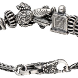 Sterling zilveren Trollbeads bedelarmband met diverse bedels.