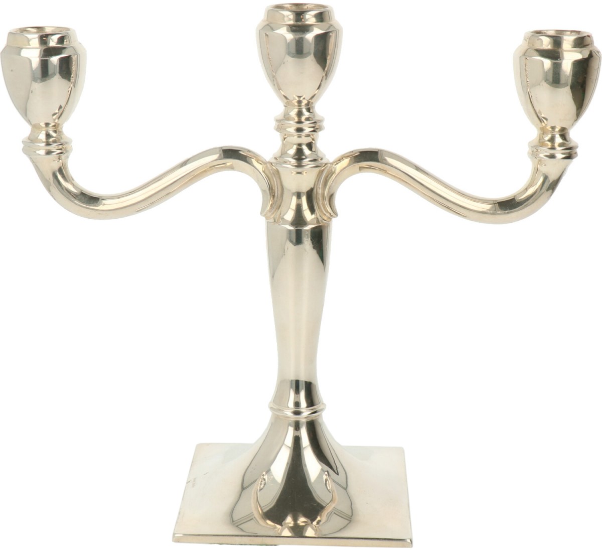 Kandelaar zilver.