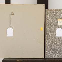 Een lot bestaande uit drie gravures. O.a. Boxhornius, Dordrecht 1634; Tirion 1742 Grote kerk en Stadhuis te Dordrecht, en Daniël Vrijdag naar Jacob van Strij, Afbeelding van het opbreeken der Belegeringhe van Dordrecht anno 1418, (uit 1795).