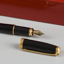 S.T. Dupont "Fidelio" Vulpen Laque-de-Chine met originele doos.