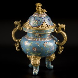 Een bronzen cloissonné koro / wierookvat, China, 20e eeuw. 