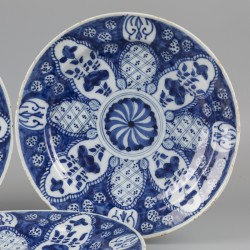 Een set van (3) Delftse sier-wandborden, Holland, 19e eeuw.
