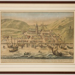 Hollandse School, gezicht op Scheveningen, kopergravure, 1730.