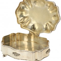 Sieradendoosje zilver.