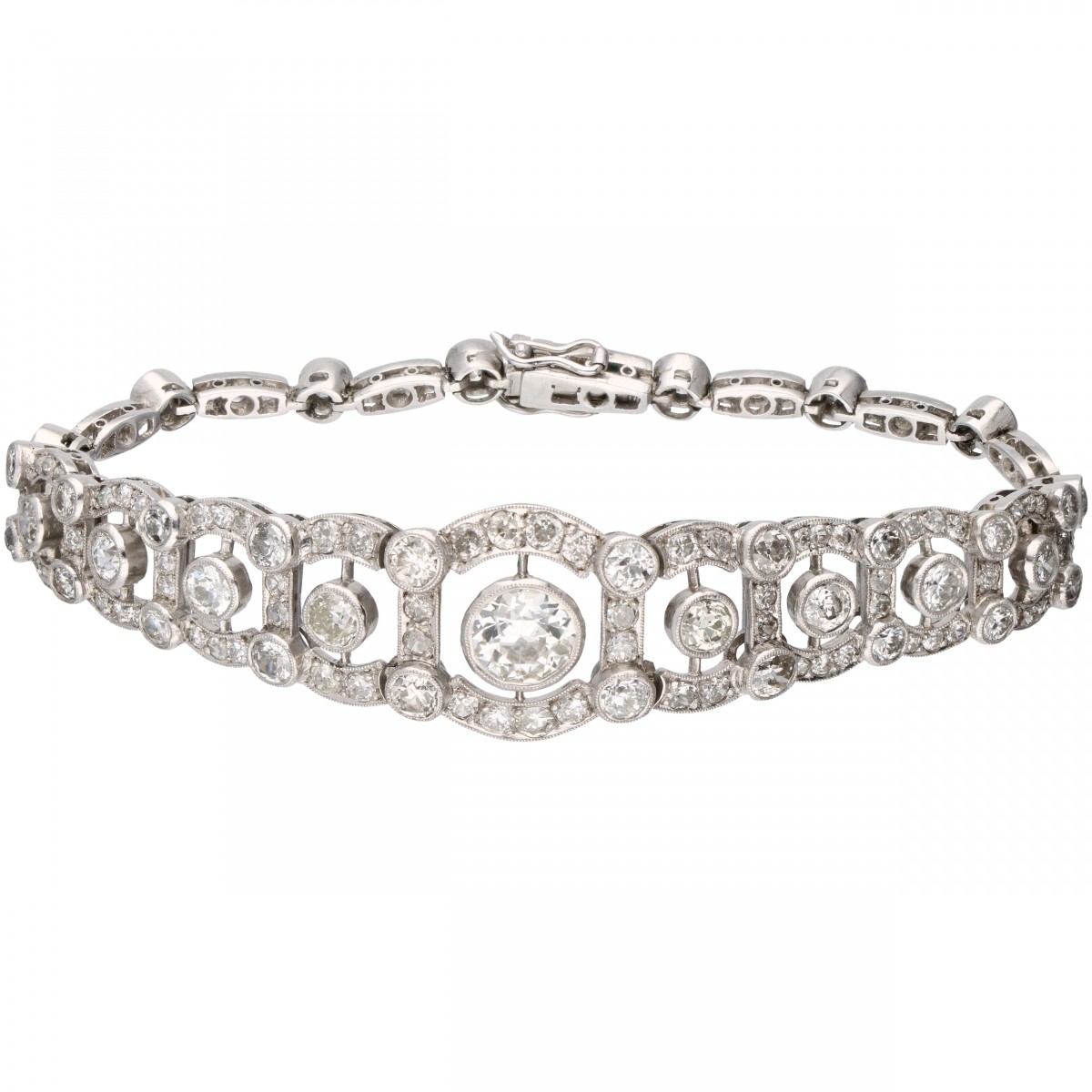 Witgouden entourage armband, met ca. 5.66 ct. diamant - 14 kt.