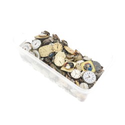 Lot horloge-uurwerken met wijzerplaat, o.a. Longines, Omega, Certina en Pontiac.