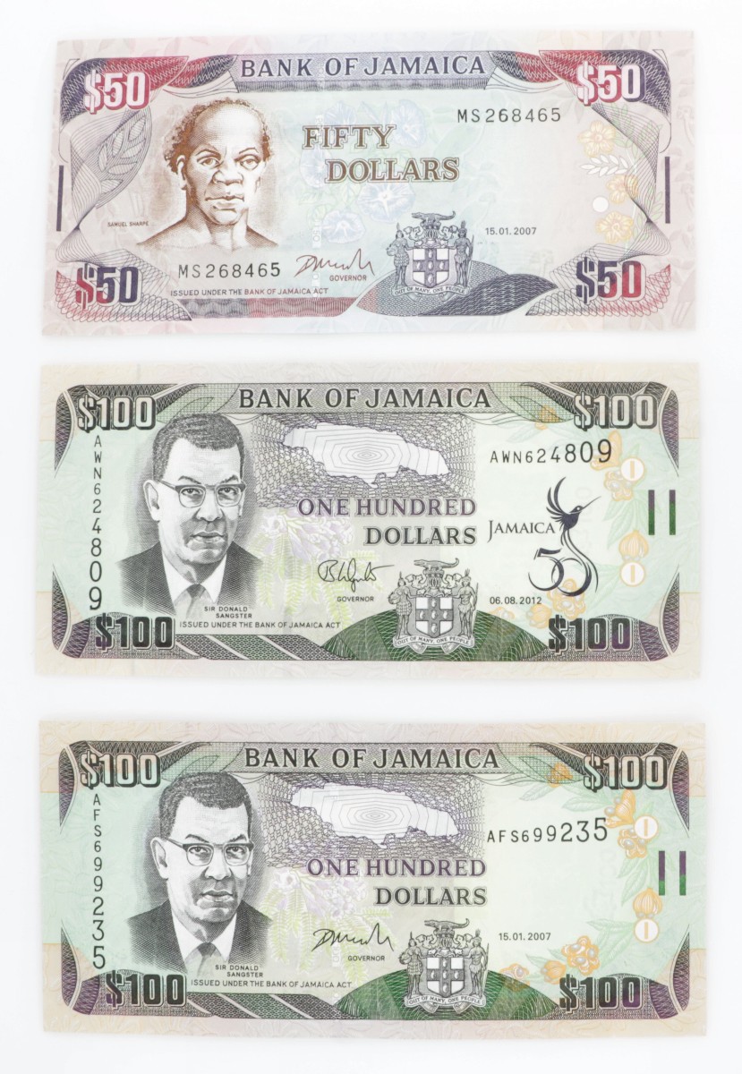 Jamaica. Lot (3) 50/2x 100 Dollars. Banknote. Type 2007-2012. - UNC.