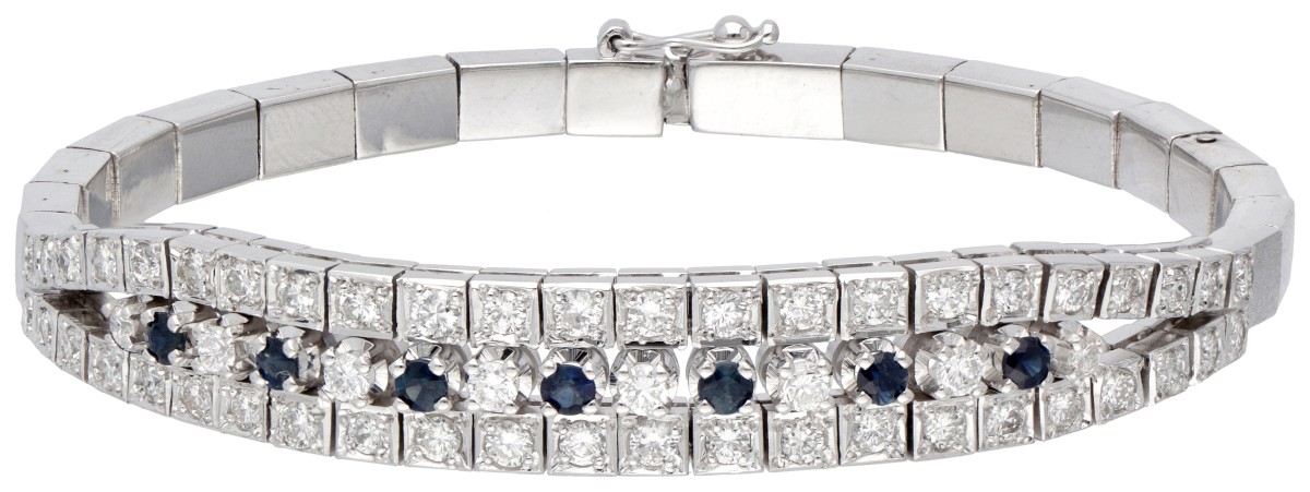 Klassieke 18 kt. witgouden armband bezet met ca. 1.10 ct. diamant en ca. 0.42 ct. natuurlijke saffier.