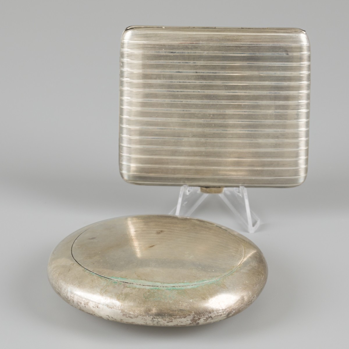 Tabaksdoos & sigarettenetui zilver.