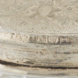2-delige set kaptafelpotten zilver.