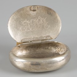 Tabaksdoos zilver.