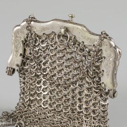 Beugelbeursje zilver.