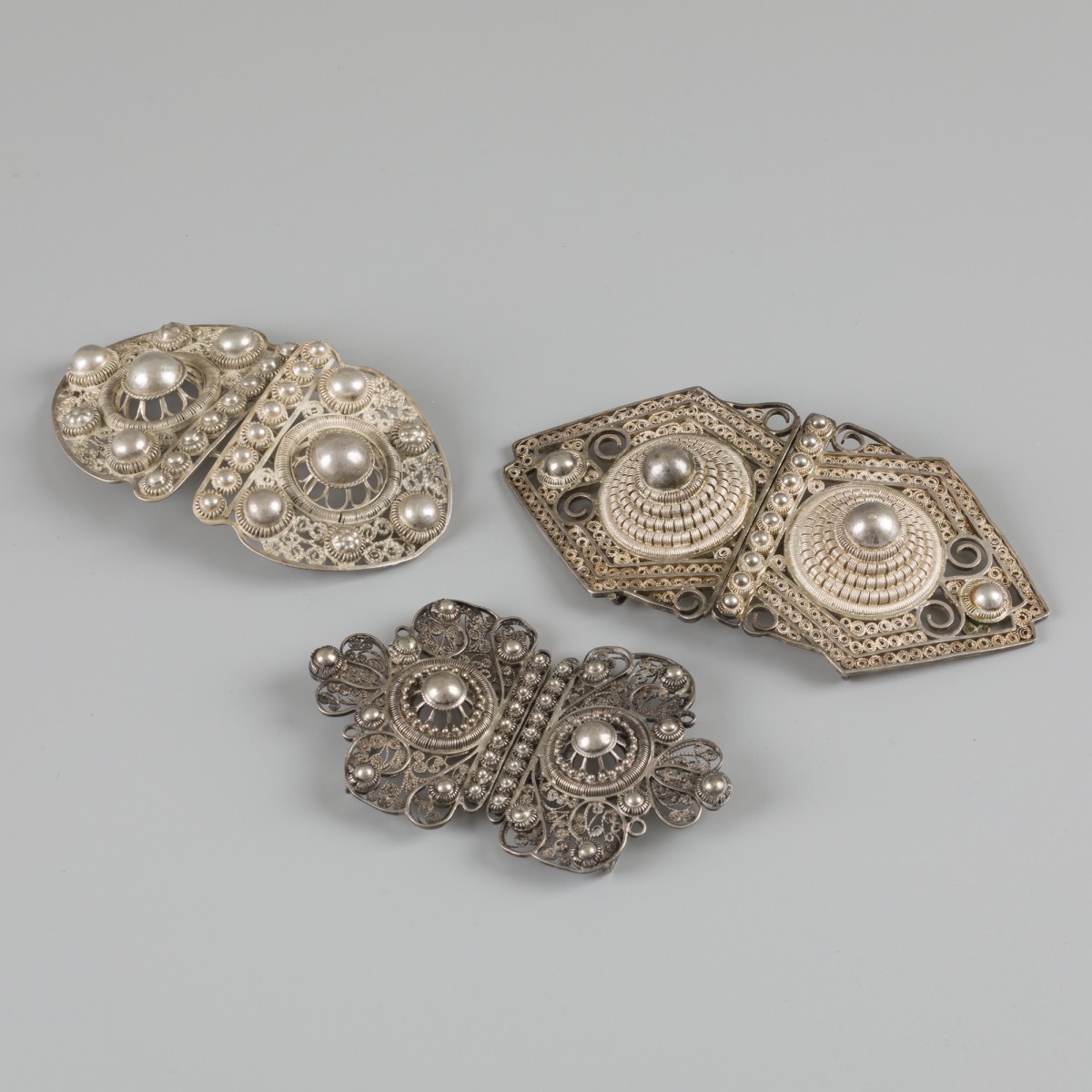 3-delig lot ceintuurgespen zilver.