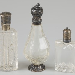 3-delig lot parfumflacons zilver.