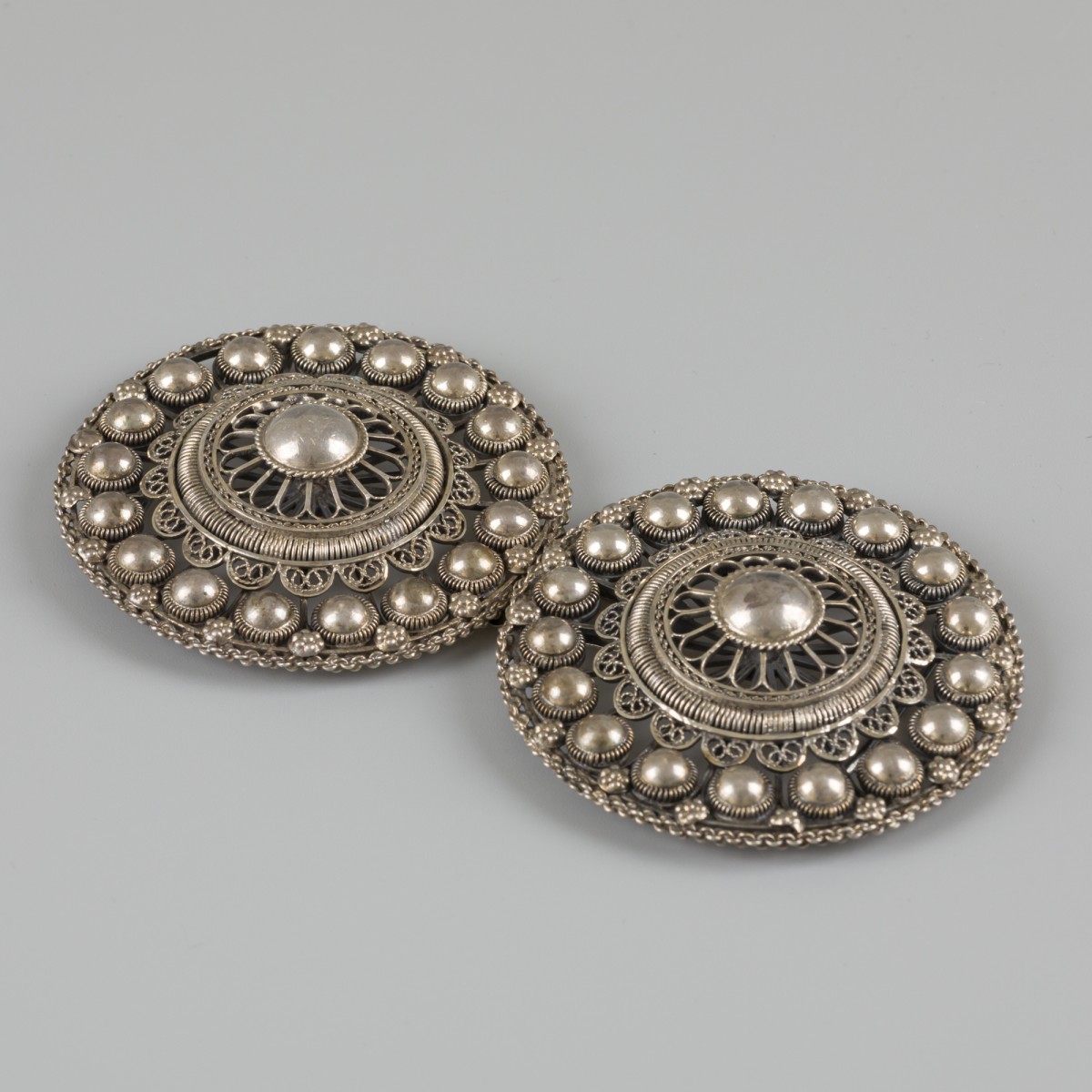 2-delige set gespen zilver.
