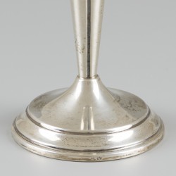 Kandelaar zilver.
