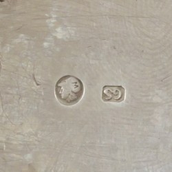 Bonbonmandje zilver.