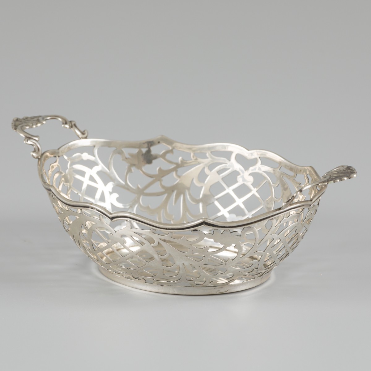 Bonbonmandje zilver.