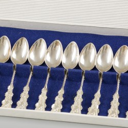 12-delige set koffie- / theelepels zilver.