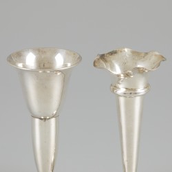 2-delig lot bloemvazen zilver.