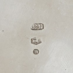 Bonbonmandje zilver.