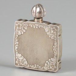 2-delige set parfumflacons zilver.