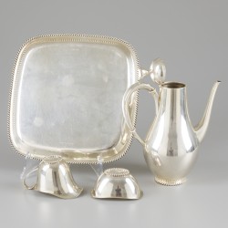 4-delig koffieservies zilver.